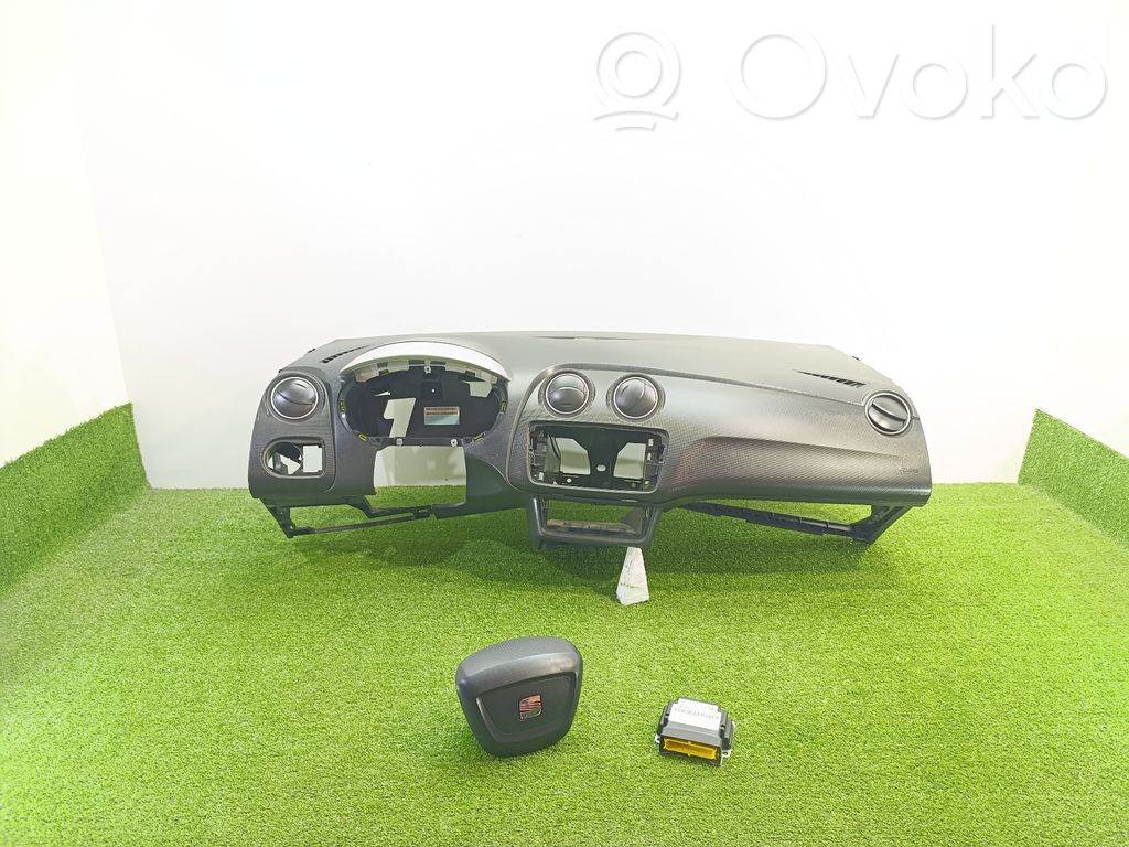 Seat Ibiza IV (6J,6P) Turvatyynysarja paneelilla 