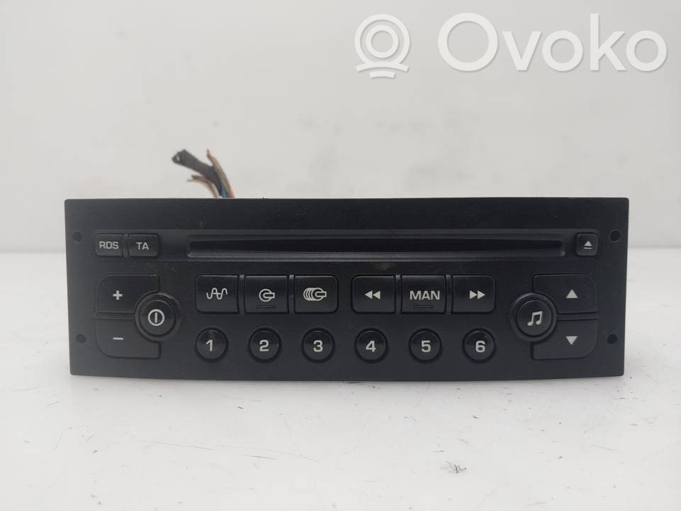 Peugeot 1007 Panel / Radioodtwarzacz CD/DVD/GPS