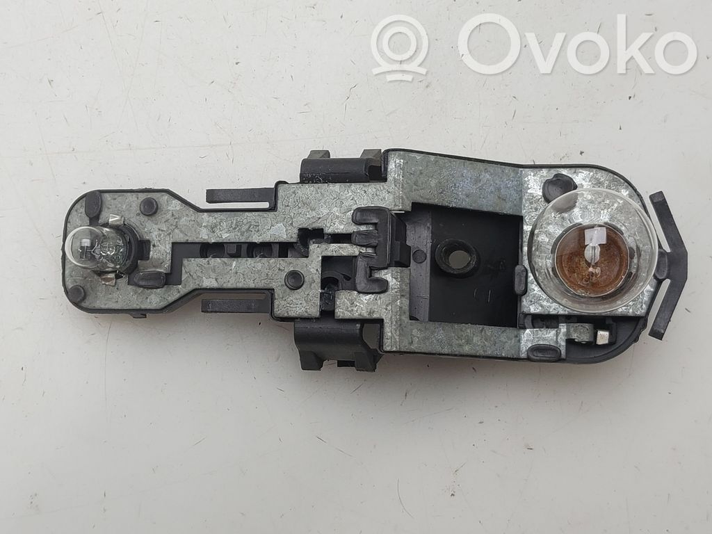 Citroen C15 Aizmugures spuldzes vāka turētājs 