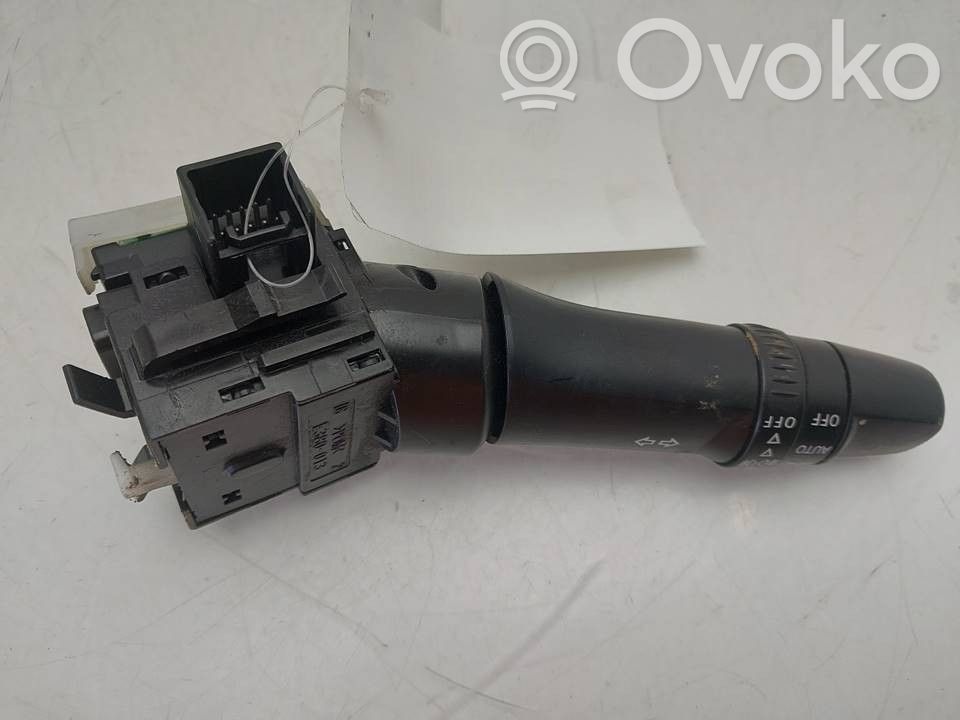 Mitsubishi Outlander Light switch 