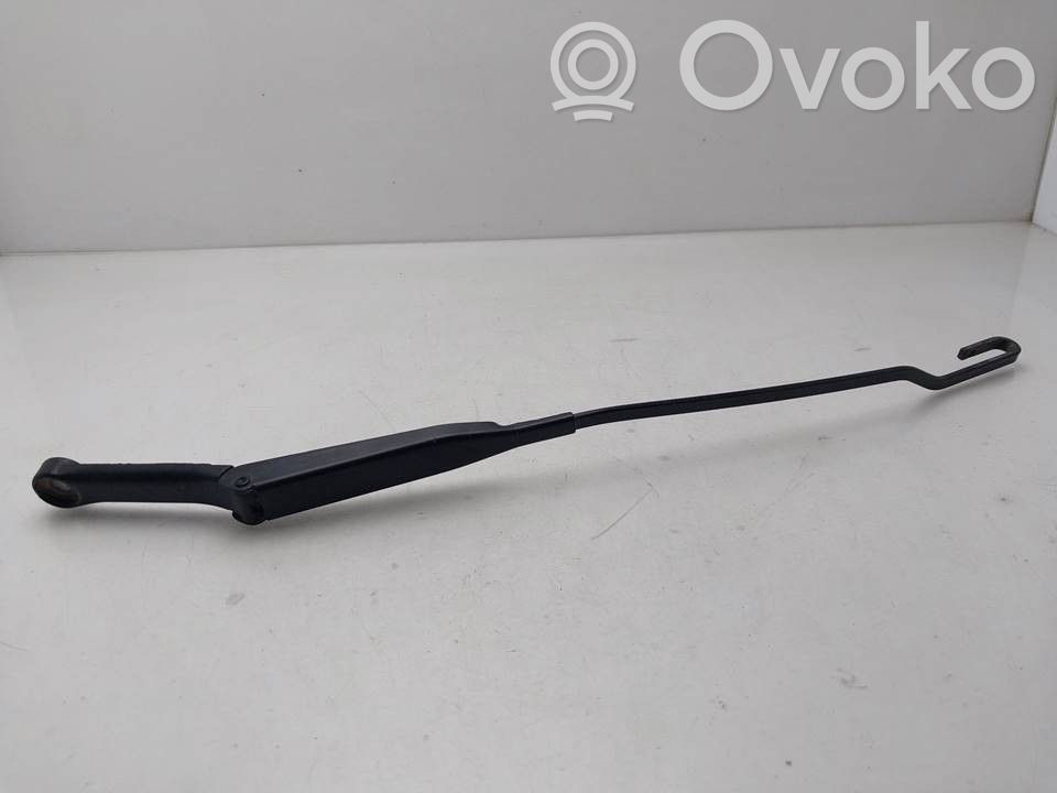 Audi A4 S4 B5 8D Bras d'essuie-glace avant 