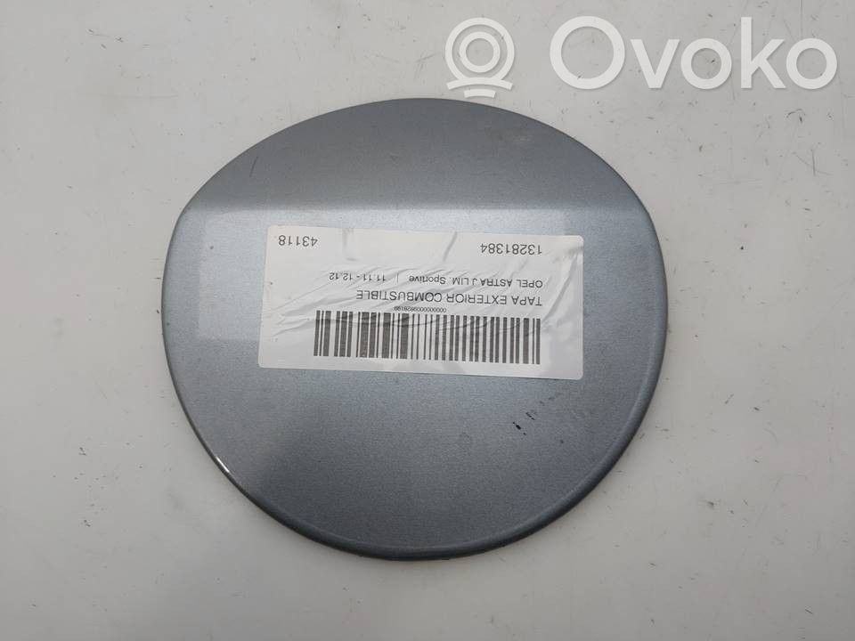 Opel Astra J Korek wlewu paliwa 