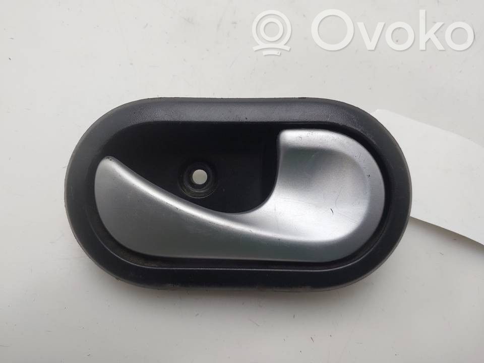 Dacia Sandero Maniglia interna per portiera posteriore 
