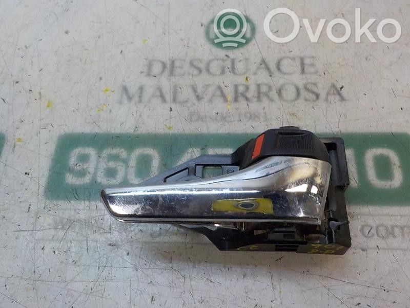 Manecilla interna puerta delantera   6920533111C0