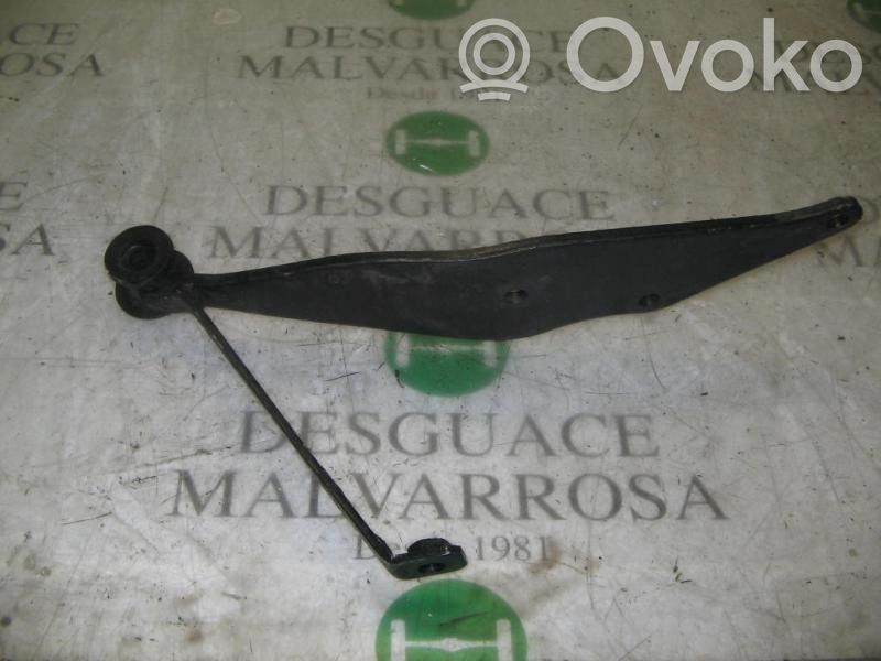 Engine mount bracket