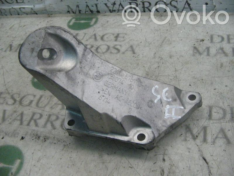 Gearbox mount   22116761113