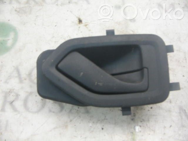 Manecilla interna puerta trasera