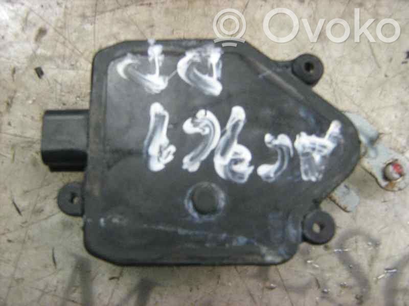 Motor del regulador de la ventanilla de la puerta delantera