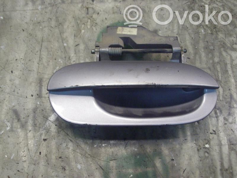 Manecilla externa puerta trasera   51218240416