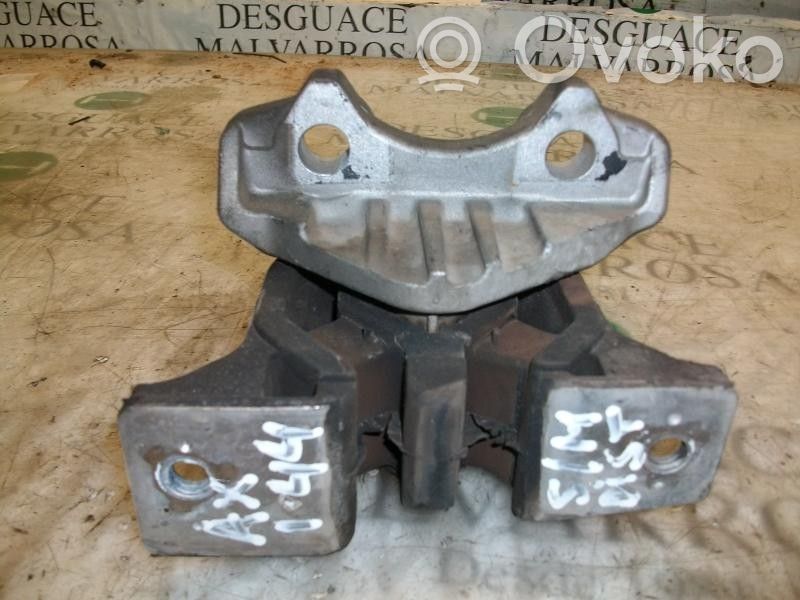 Soporte de montaje del motor