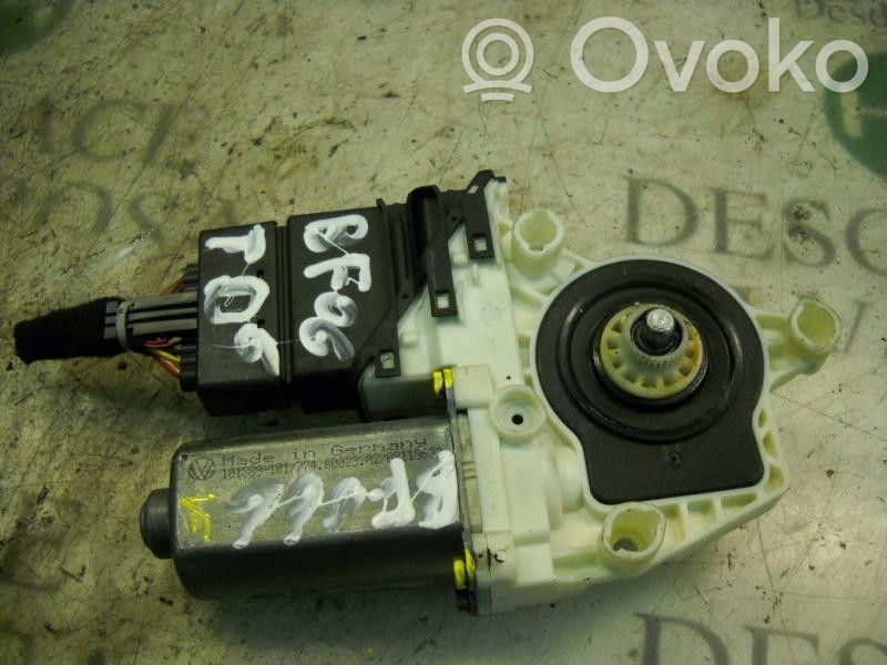 Regulador de puerta trasera con motor