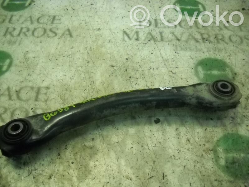 Rear control arm   1448127