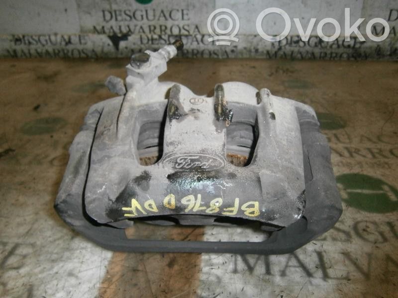 Caliper de freno delantero