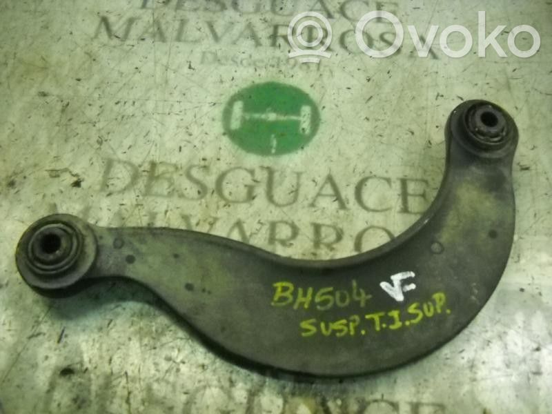 Brazo de suspensión trasero