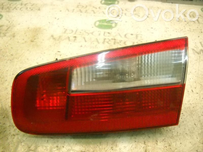 Renault Laguna II Lampă spate în caroserie 