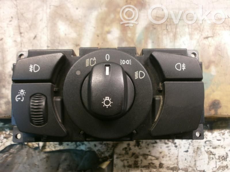 Interruptor de control del panel de luces   61316925252,33290403