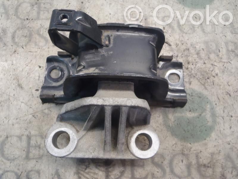 Soporte de montaje del motor