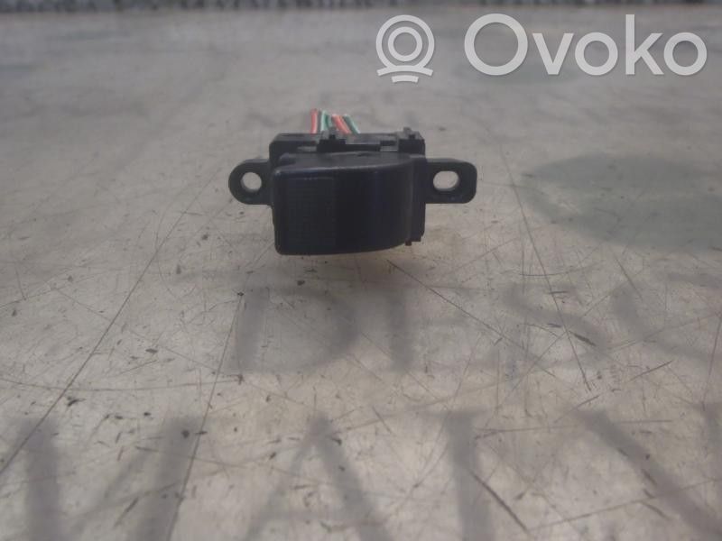 Interrupteur commade lève-vitre   GE4T66370A,3583N30