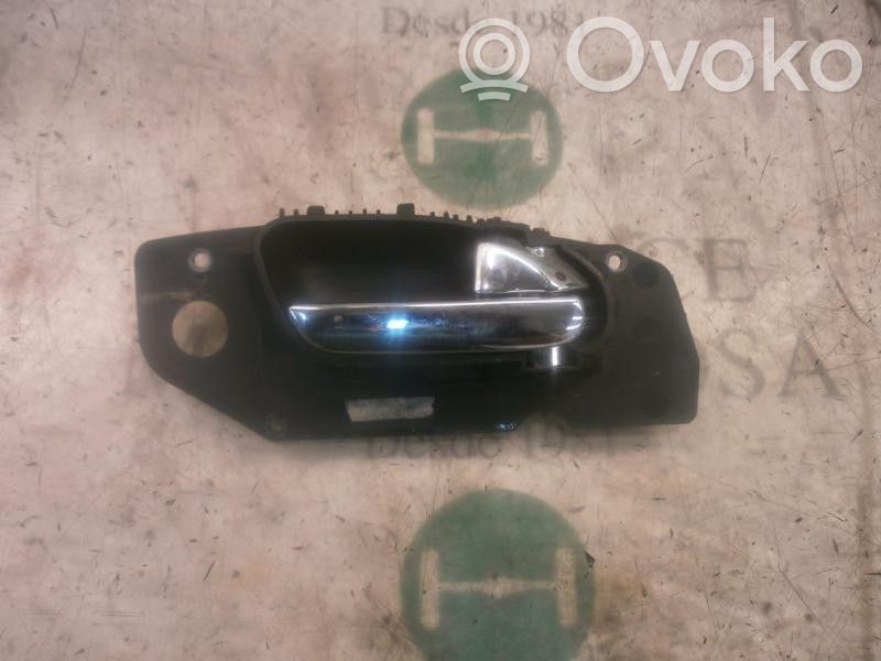 Peugeot 607 Manecilla interna puerta delantera 