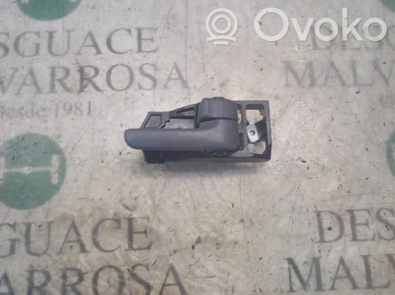 Toyota RAV 4 (XA10) Manecilla interna puerta delantera 