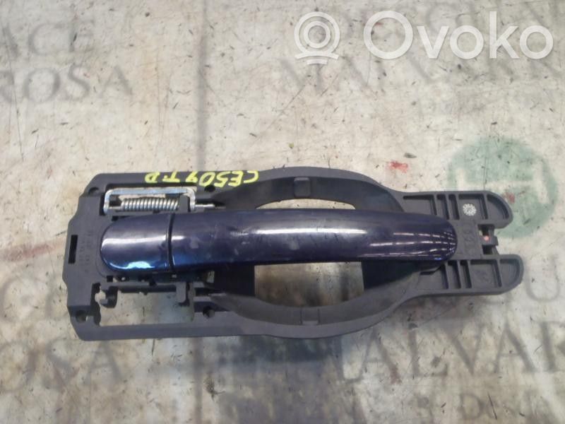 Manecilla externa puerta trasera   3B0837207GGRU