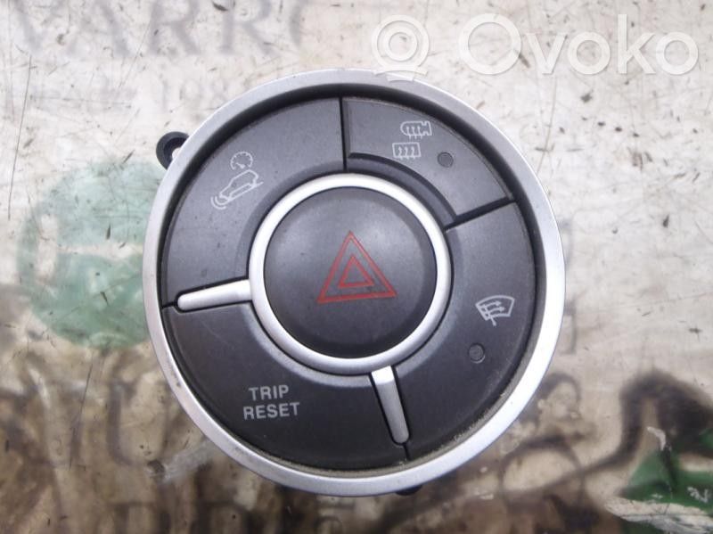 SsangYong Kyron Przycisk świateł awaryjnych 