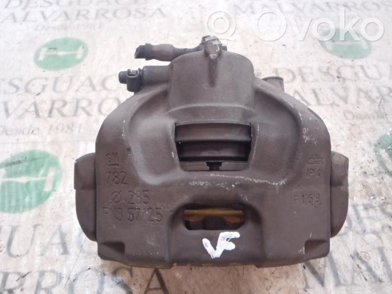 Caliper de freno delantero