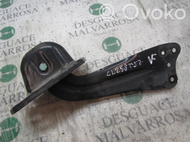 Volkswagen Touran I Braccio di controllo sospensione posteriore 