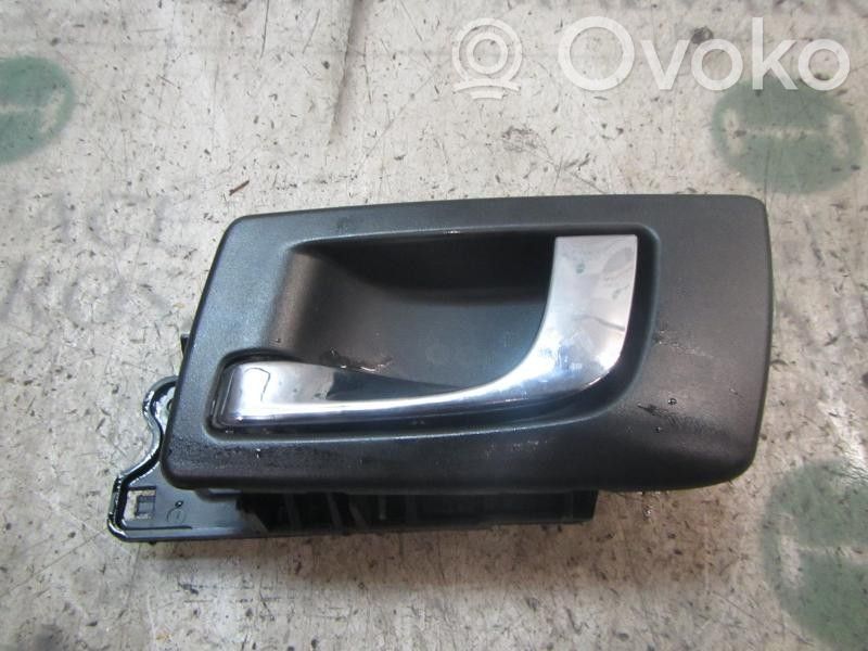 Cadillac SRX Rear door interior handle 