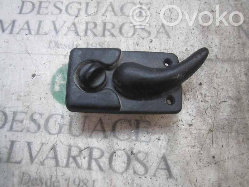 Manecilla externa puerta trasera