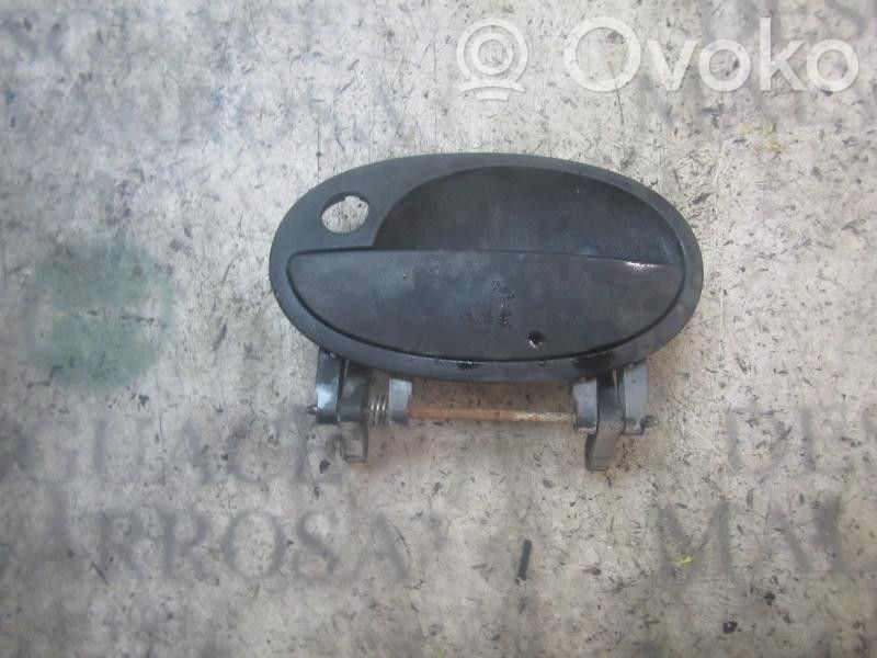 Manecilla externa puerta trasera