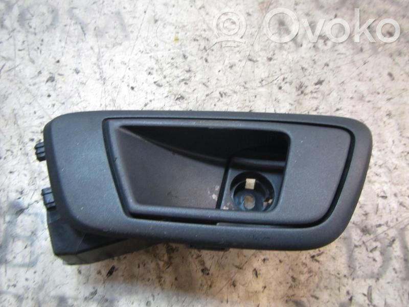Manecilla interna puerta trasera   1579293