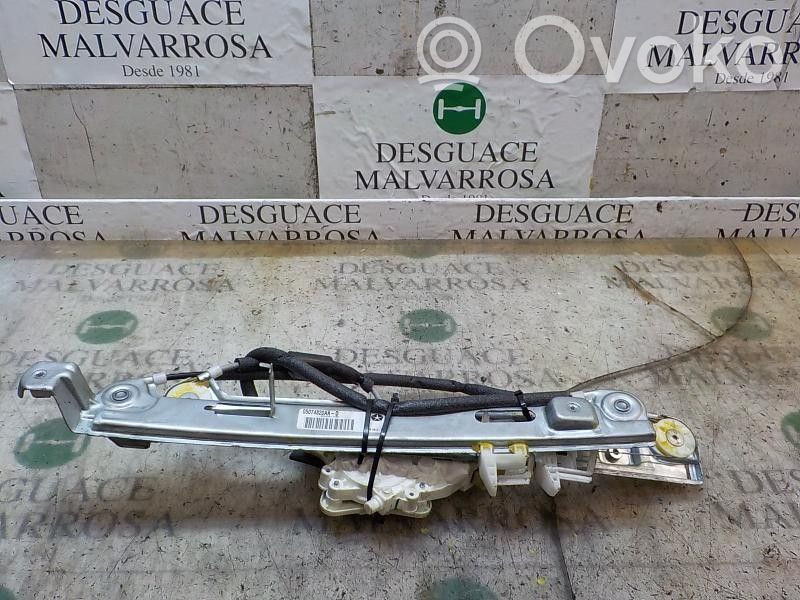 Regulador manual de la ventanilla delantera   68002897AA