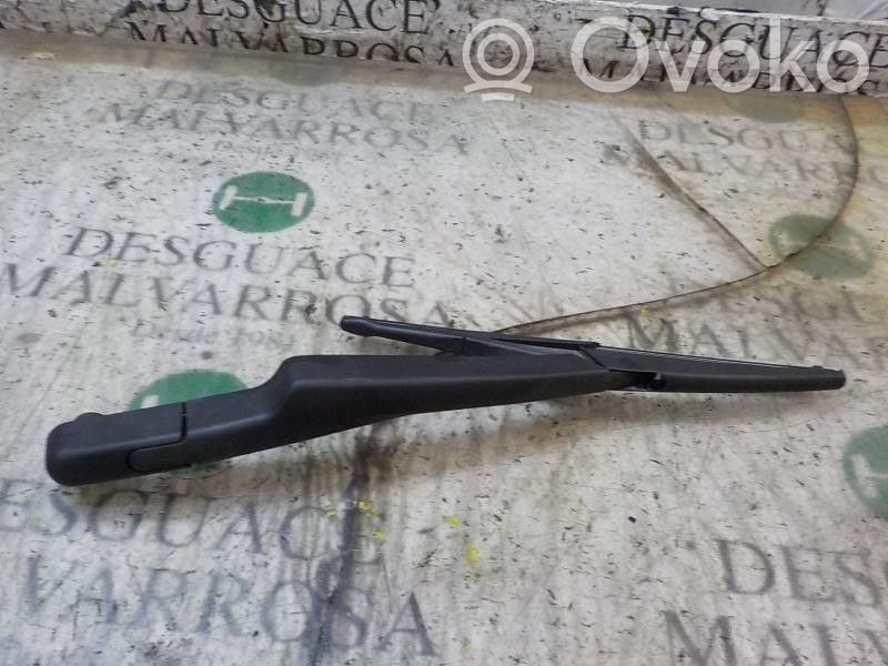 Brazo del limpiaparabrisas trasero   6429JR