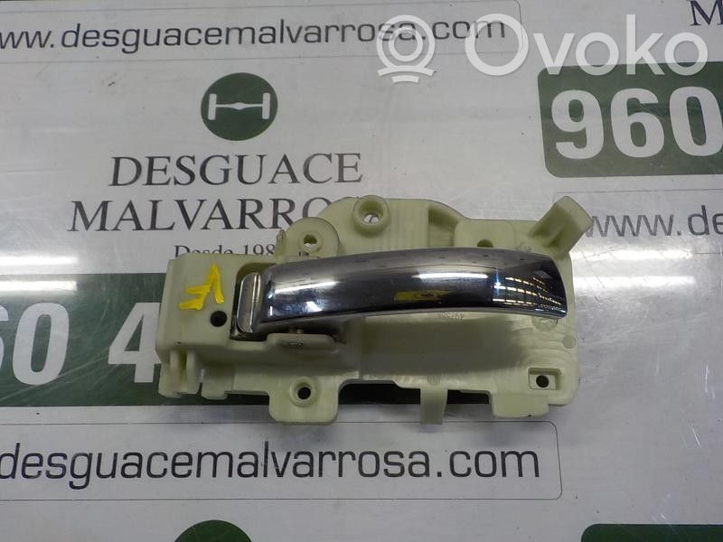Jeep Compass Manecilla interna puerta trasera 