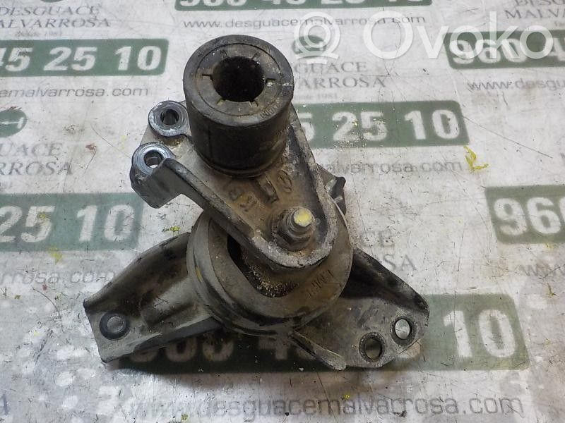 Soporte de montaje del motor