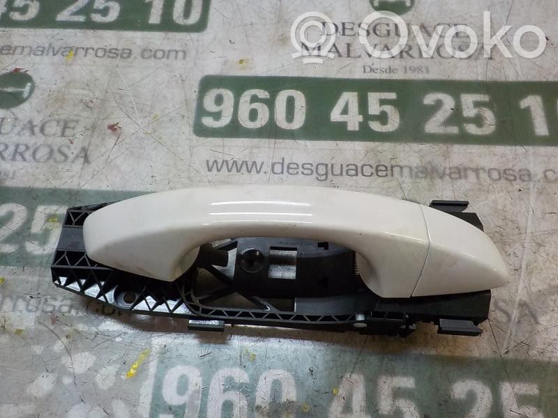 Etuoven ulkokahva   5G0837206NGRU
