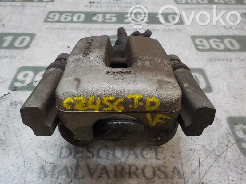 Renault Megane III Supporto della pinza del freno posteriore