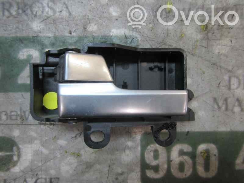 Manecilla interna puerta trasera   1501943