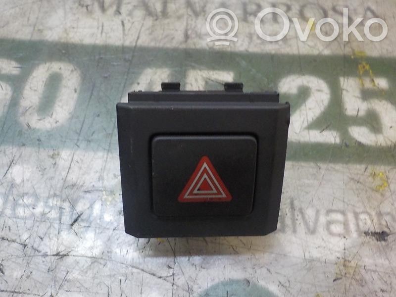 Audi A4 Allroad B9 Interruttore luci di emergenza 