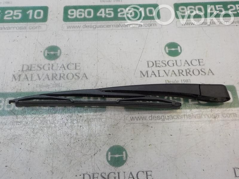 Renault Megane III Braccio della spazzola tergicristallo posteriore