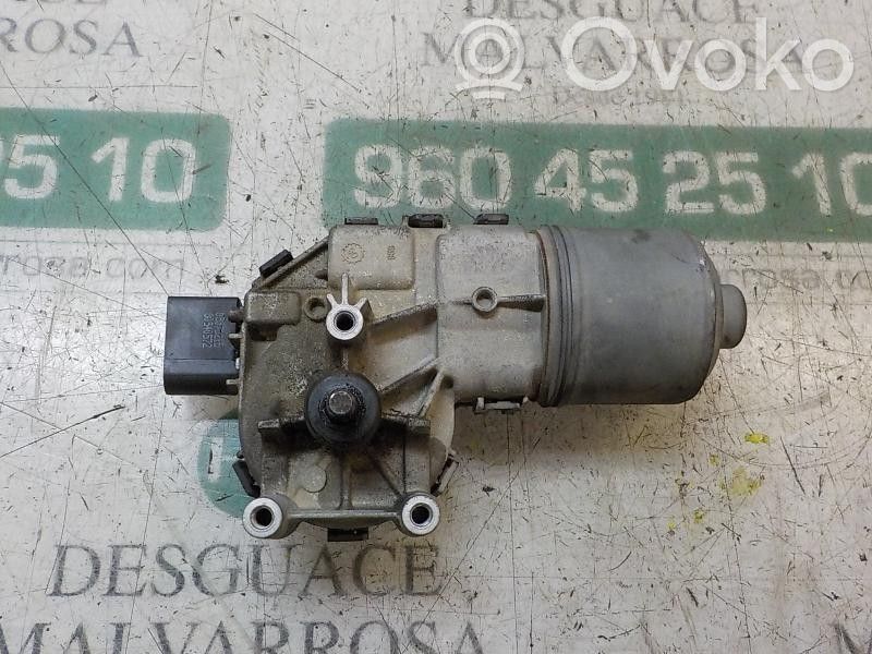 Motor del limpiaparabrisas   1704578