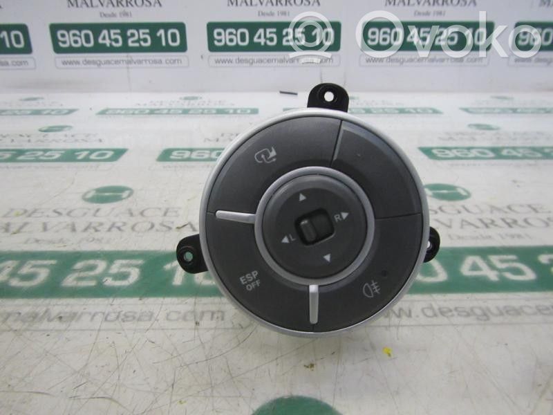 Wing mirror switch   8552009000