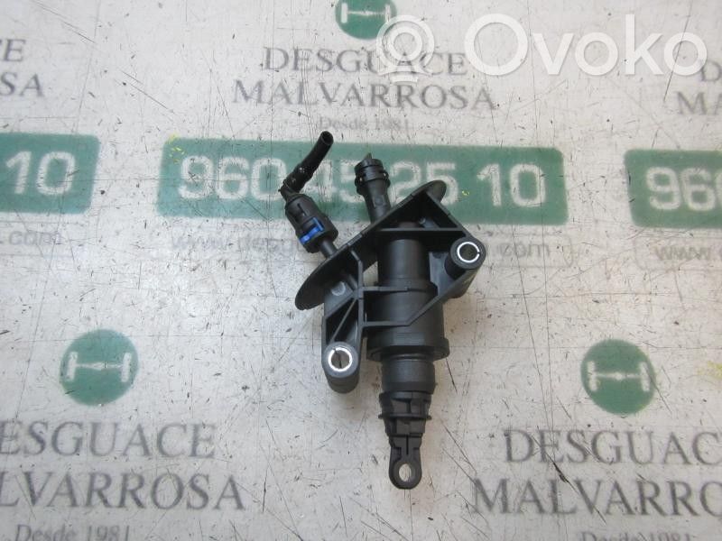 Ford Fiesta Cilindro maestro de embrague 