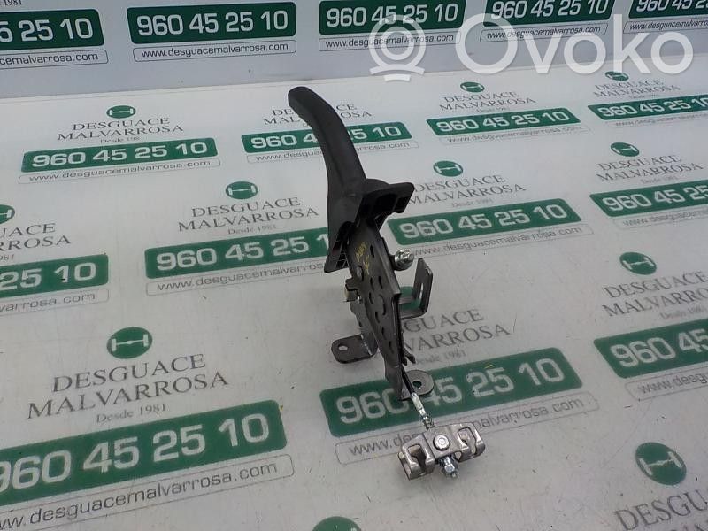 KIA Rio Käsijarrun vapautuskahva 