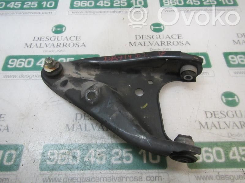 Brazo de suspensión delantero   545017081R