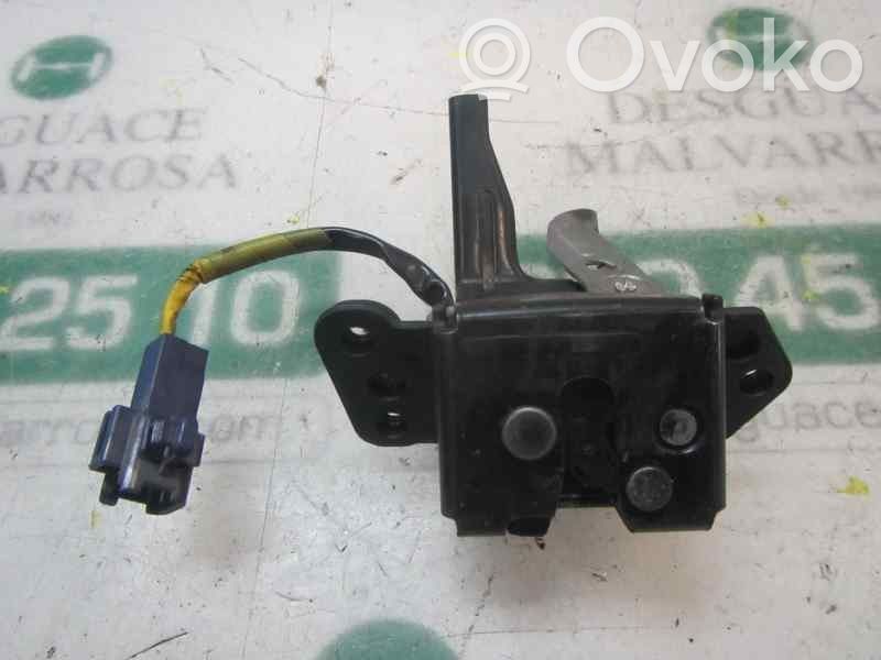 Toyota Yaris Takaluukun lukon salvan moottori