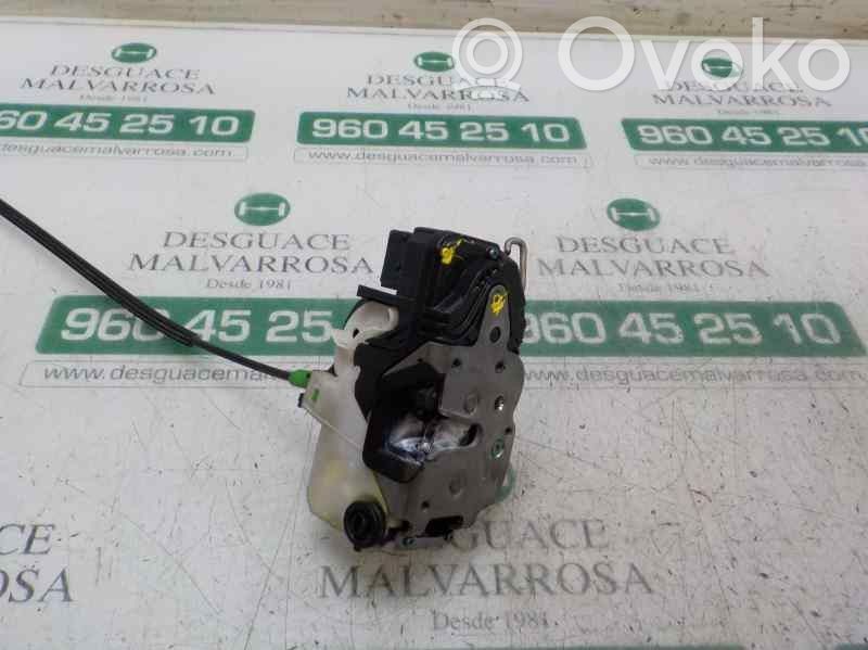 Opel Insignia A Încuietoare ușă spate 