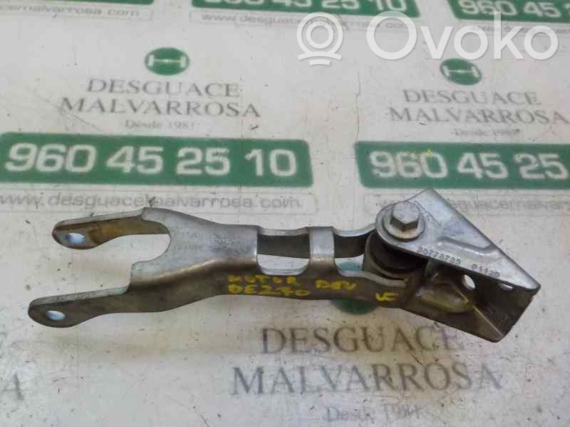 Volvo V40 Engine mount bracket 