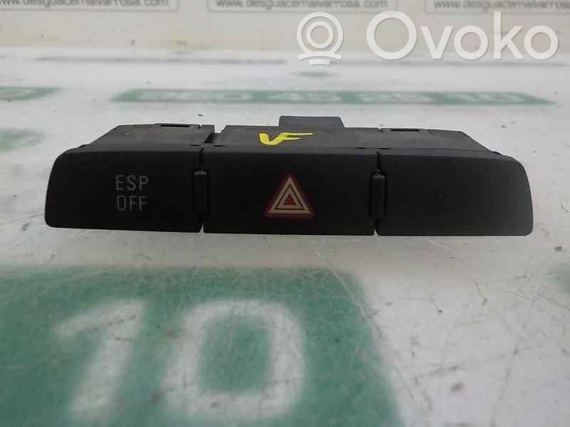 Audi Q7 4L Schalter Warnblinkanlage 
